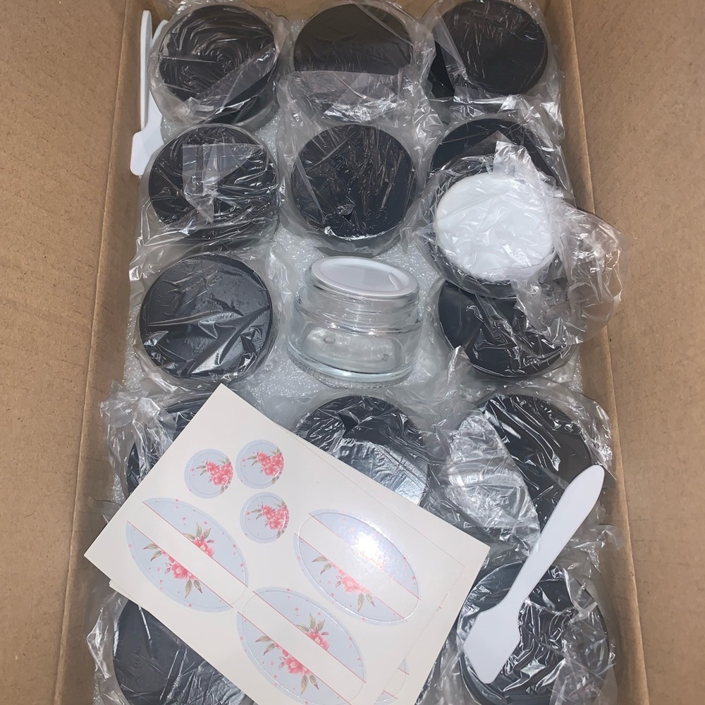 1oz Glass Jars (Qty:15)
